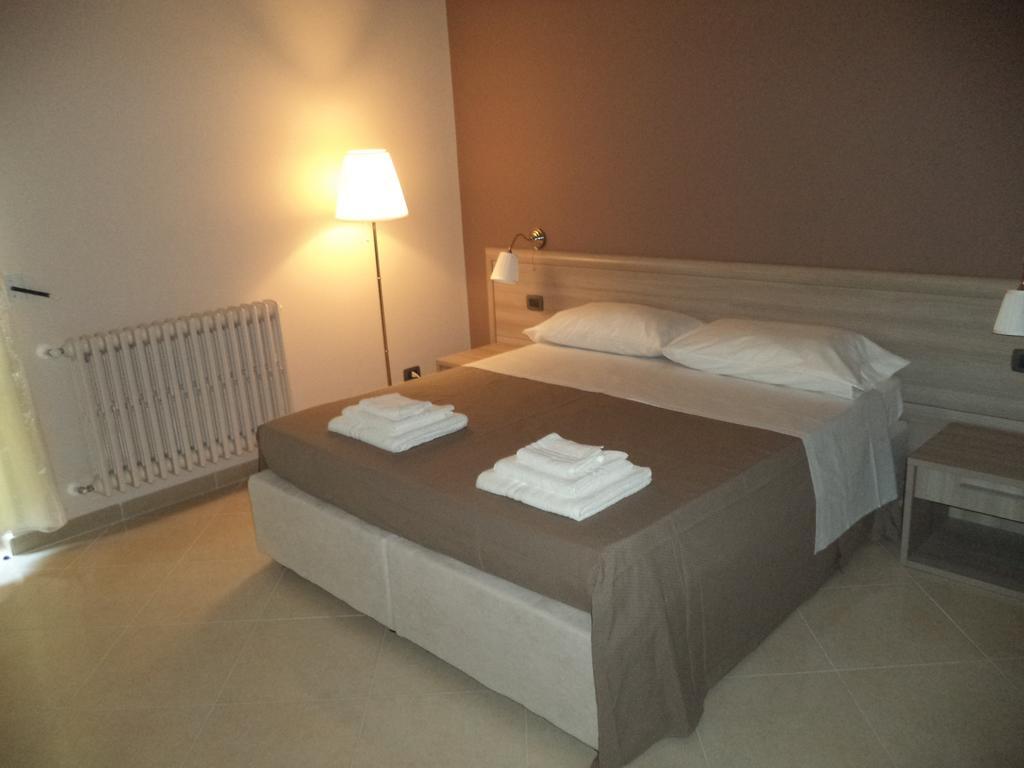 B&B Salento Сан Чезарио ди Лече Стая снимка