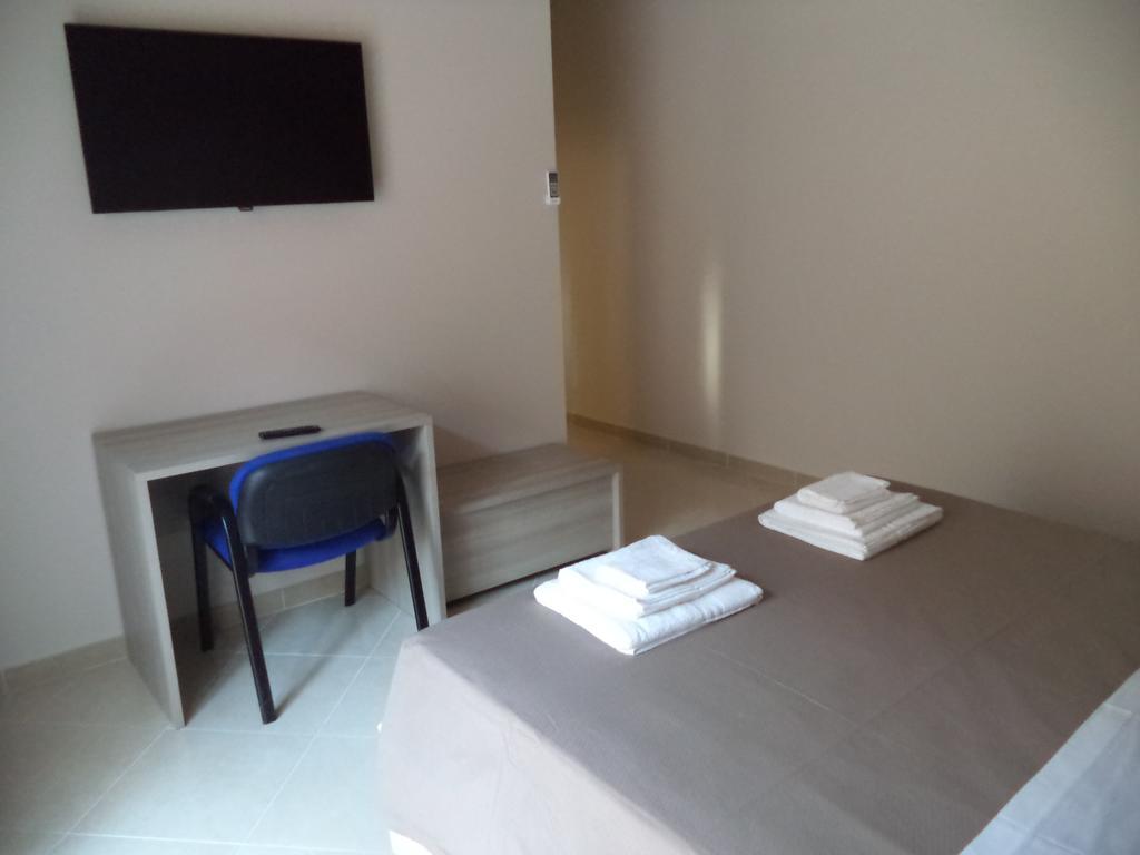 B&B Salento Сан Чезарио ди Лече Стая снимка